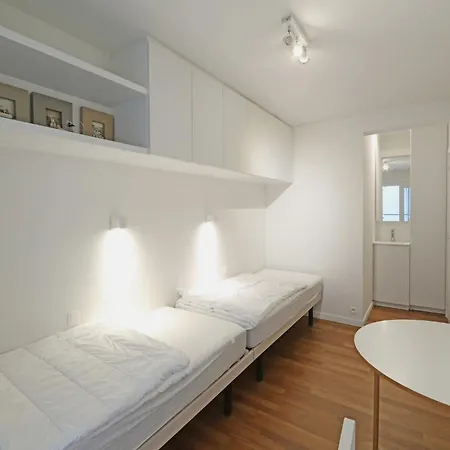 In With Stunning Sea View Apartman