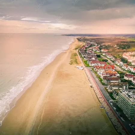 In With Stunning Sea View
